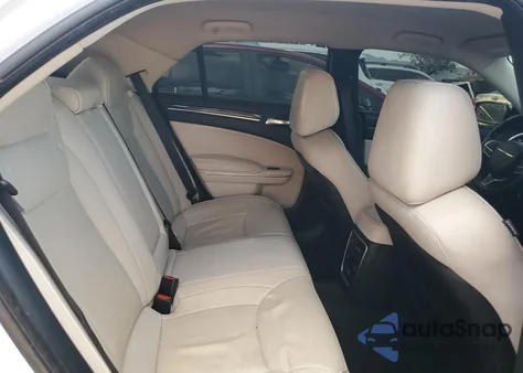 2019 Chrysler 300 Limited из США, поврежденный, VIN 2C3CCAEG1KH536264
